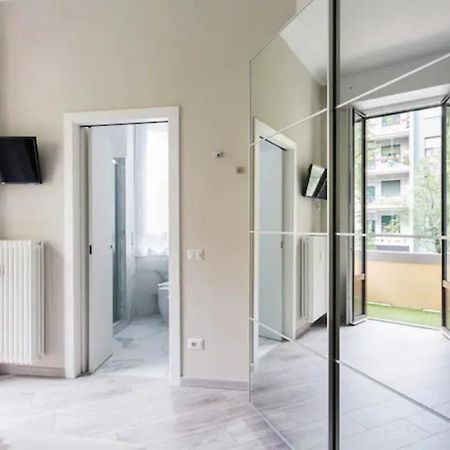Apartamento Citta Studi Bright And Stylish Flat With Balcony Milán Exterior foto